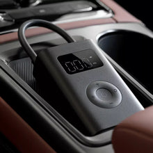 Učitajte sliku u preglednik galerije, Xiaomi Portable Electric Air Compressor 2 prijenosna pumpa