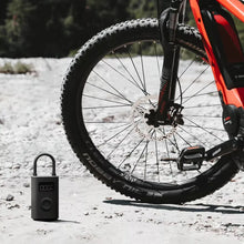 Učitajte sliku u preglednik galerije, Xiaomi Portable Electric Air Compressor 2 prijenosna pumpa
