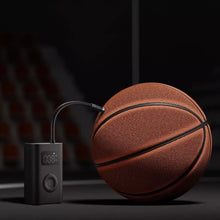 Učitajte sliku u preglednik galerije, Xiaomi Portable Electric Air Compressor 2 prijenosna pumpa