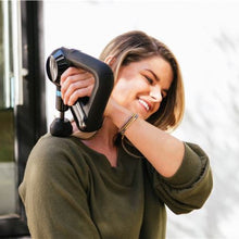 Učitajte sliku u preglednik galerije, Theragun Elite Black Slobodno Vrijeme