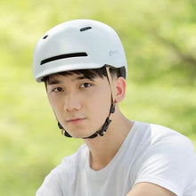 Učitajte sliku u preglednik galerije, Xiaomi Smart4u City svjetleća kaciga bijela L