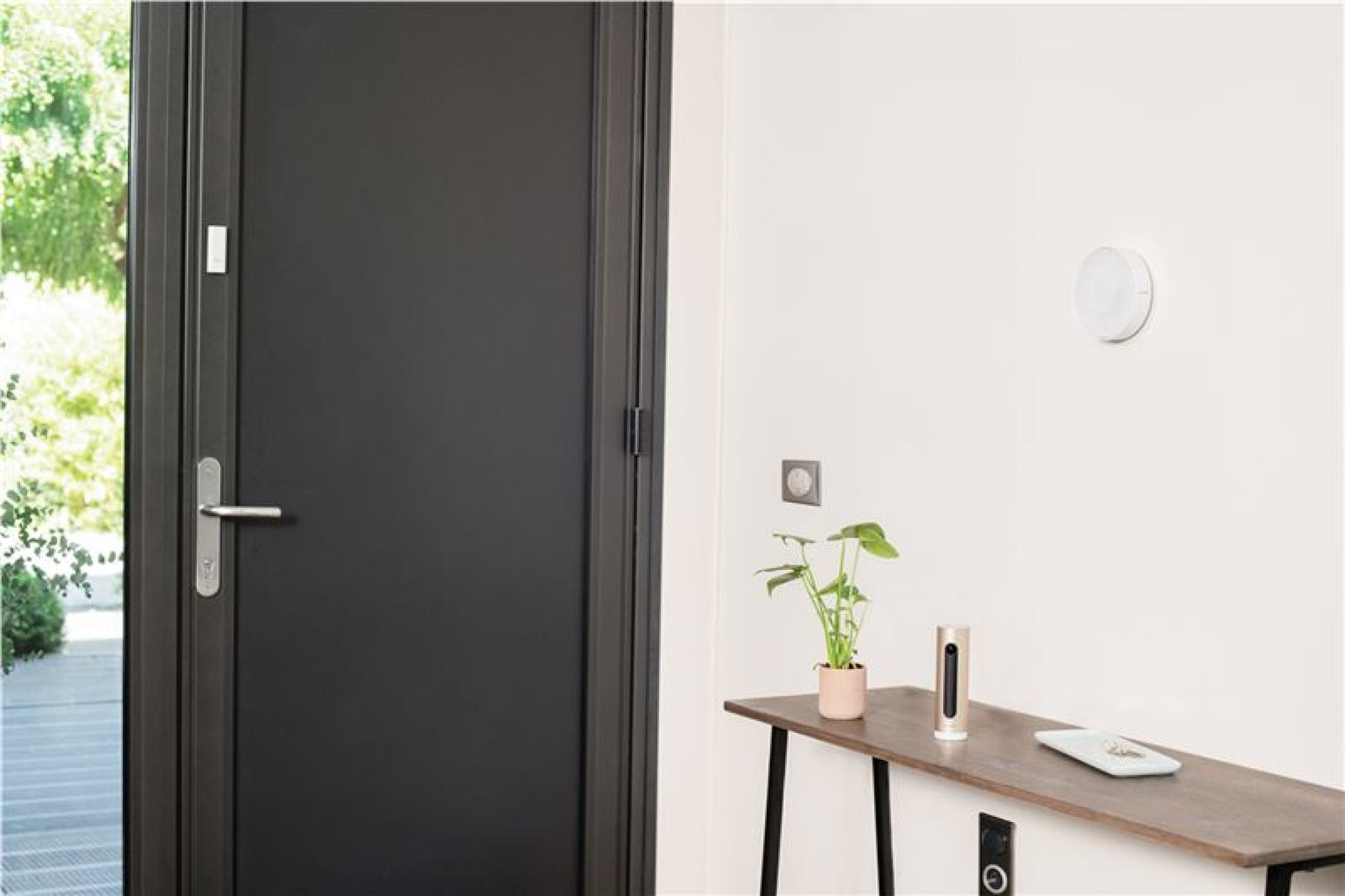 Netatmo Smart Alarm System - Indoor Camera + Sirena Senzori Za Vrata I Prozore Nadzorna Kamera