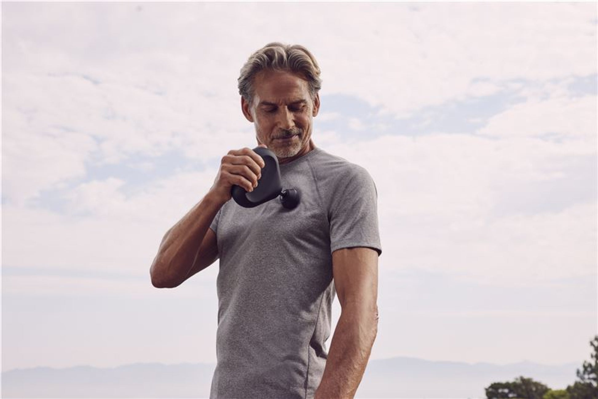 Theragun Mini Black 2Nd Gen Slobodno Vrijeme