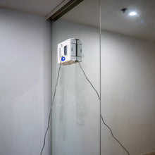 Učitajte sliku u preglednik galerije, Hutt A1 - Robotski čistač prozora
