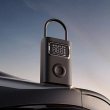 Učitajte sliku u preglednik galerije, Xiaomi Portable Electric Air Compressor 2 Pro prijenosna pumpa
